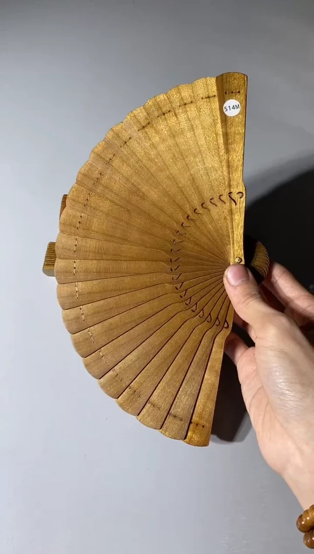 【闪购商品】金丝楠木雕514号15cm金丝楠木小叶桢楠扇子
