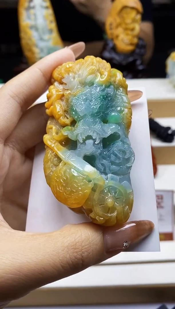 颈饰未镶嵌翡翠翡翠A货