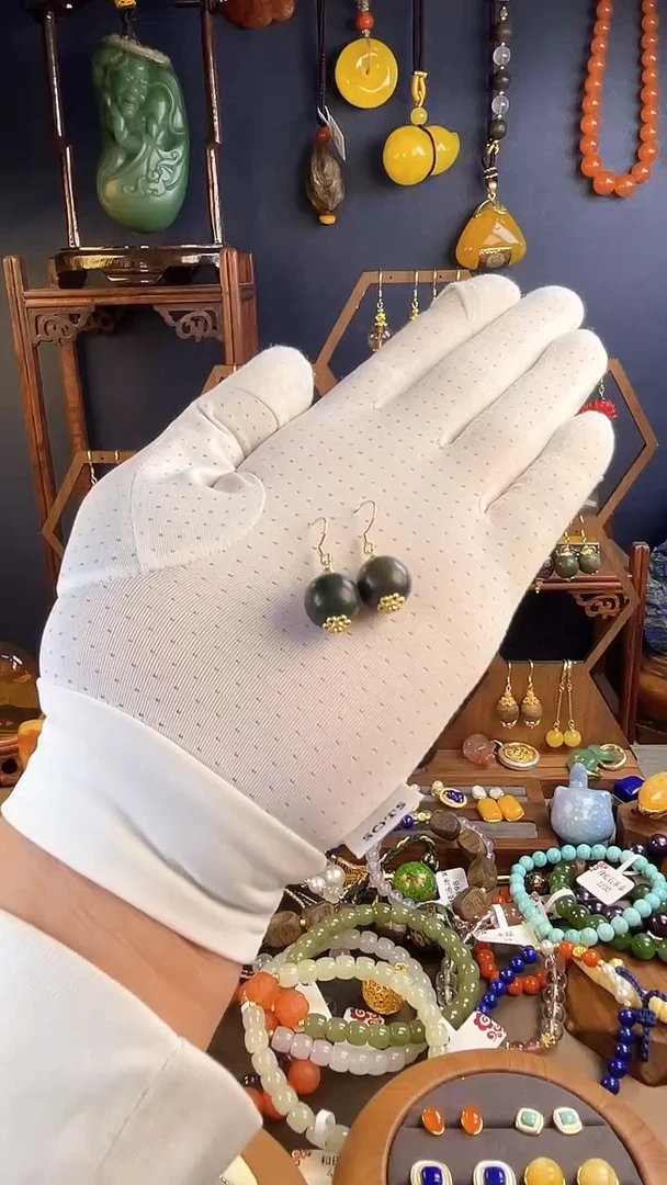 阿根廷绿檀珐琅耳坠