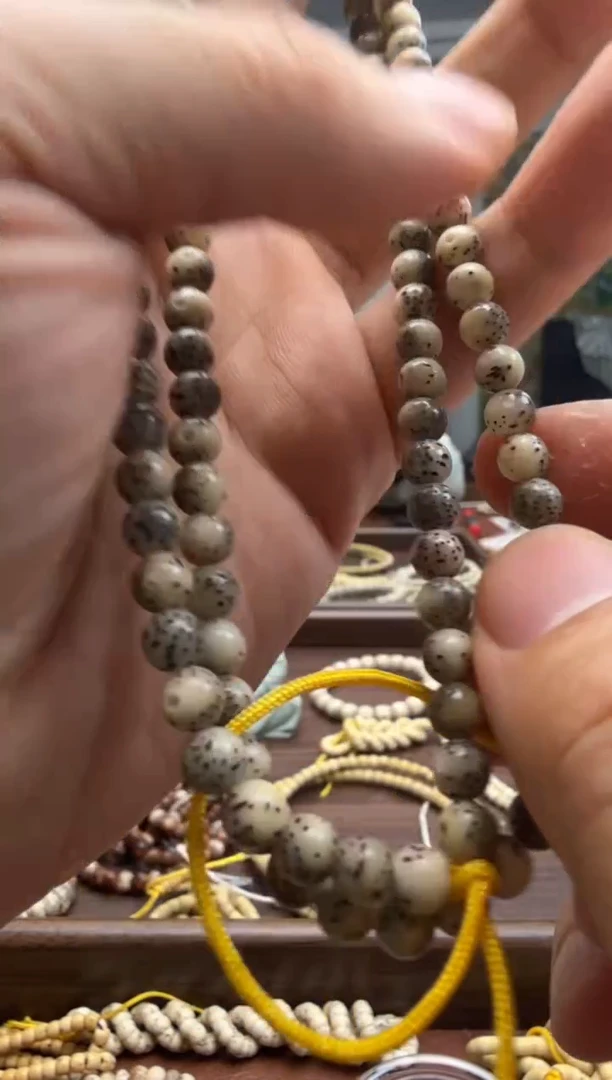 吊坠星月菩提绿圆珠6*6长串