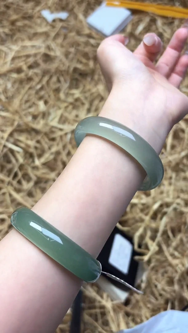 未镶嵌手镯石英质玉2176--圈口55