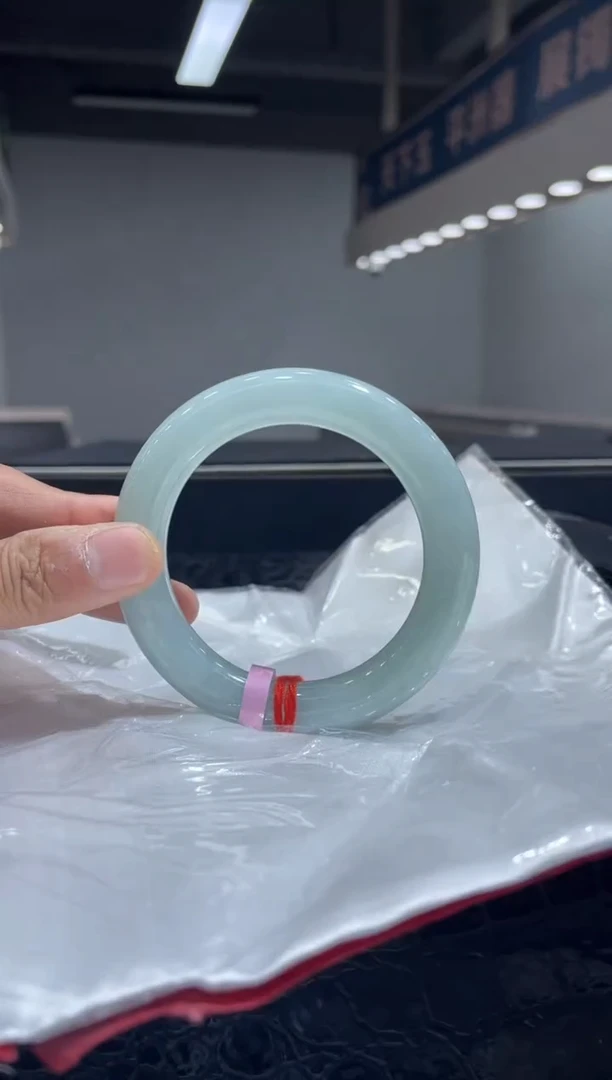 未镶嵌手镯翡翠4