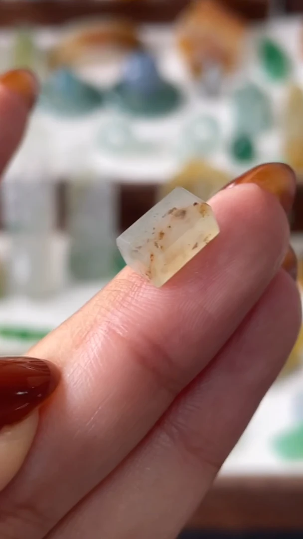 【闪购商品】定制翡翠未镶嵌方糖99