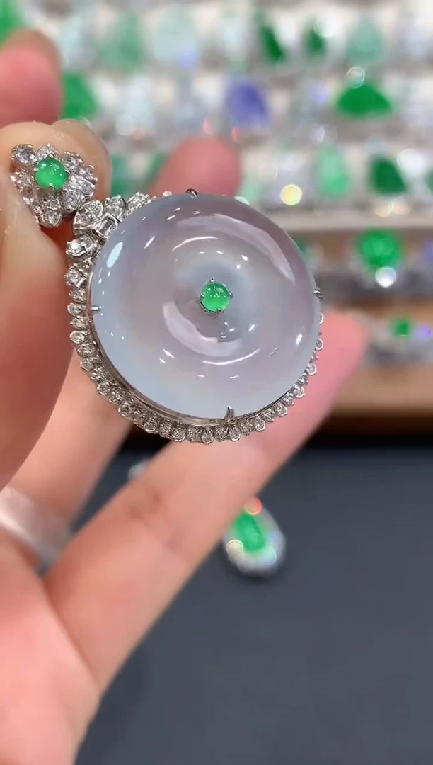 吊坠(不含链)18K金镶嵌翡翠a51