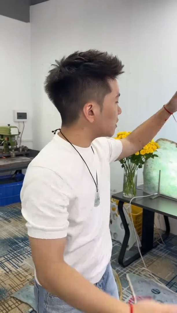 未镶嵌手链翡翠猪**。多样性发一件/配绳