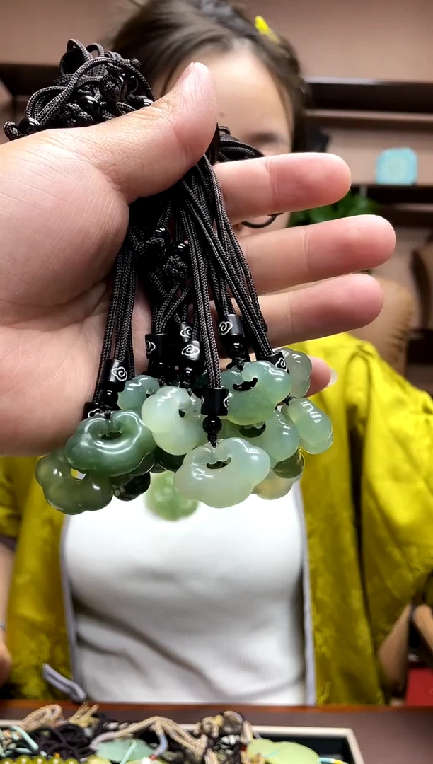 岫玉未镶嵌吊坠多样性发货其中发一