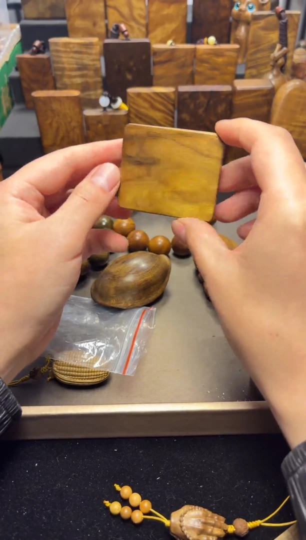 【闪购商品】楠木（金丝楠）手串/手链无事牌127