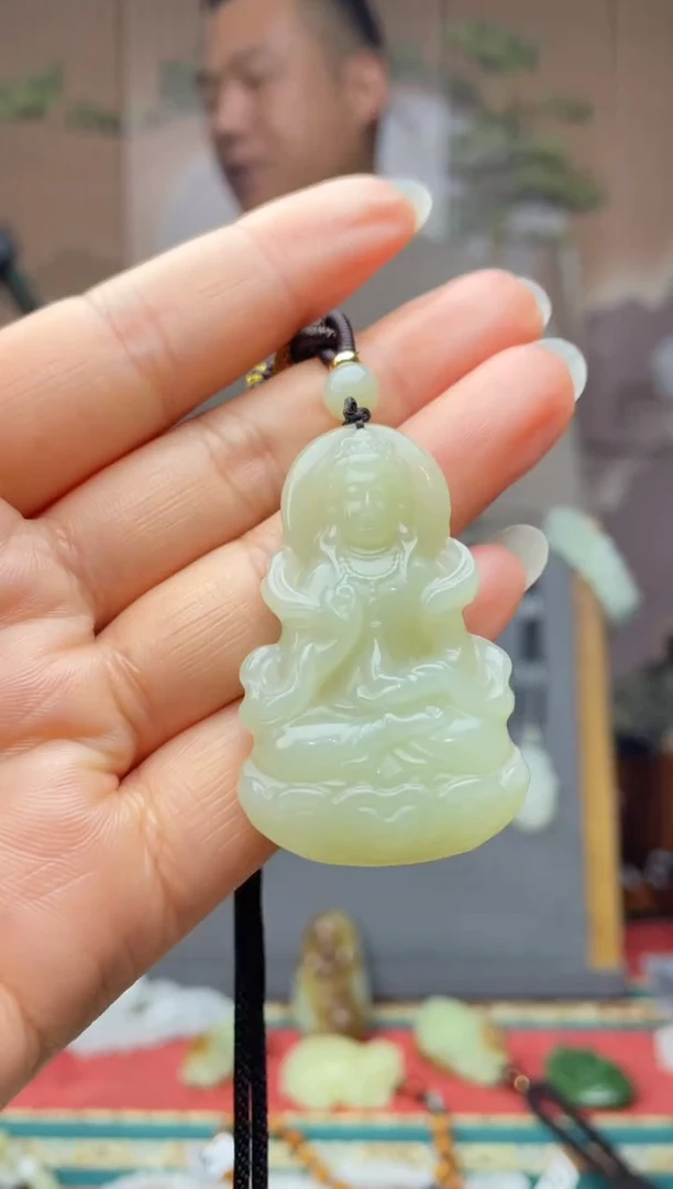 颈饰未镶嵌和田玉拍一发一