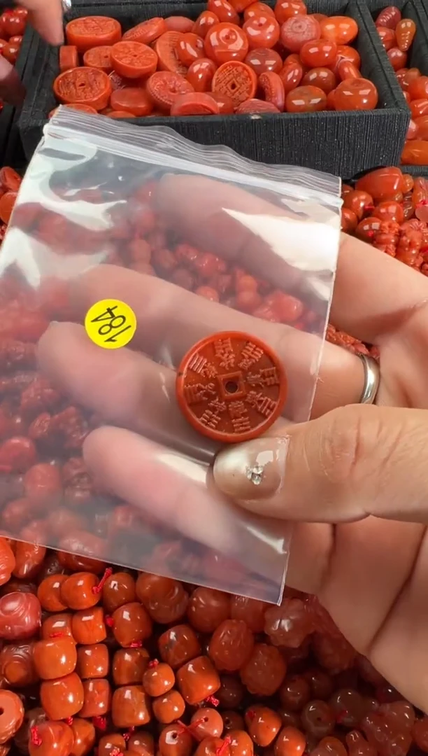 【闪购商品】南红玛瑙颈饰未镶嵌1