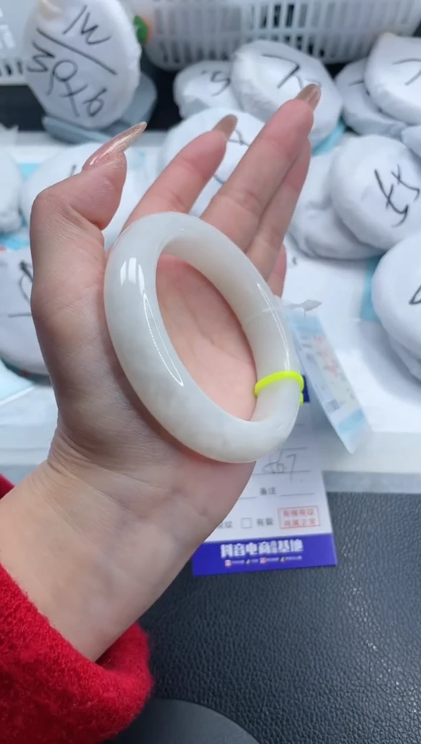 【闪购商品】和田玉手镯未镶嵌25S139-59