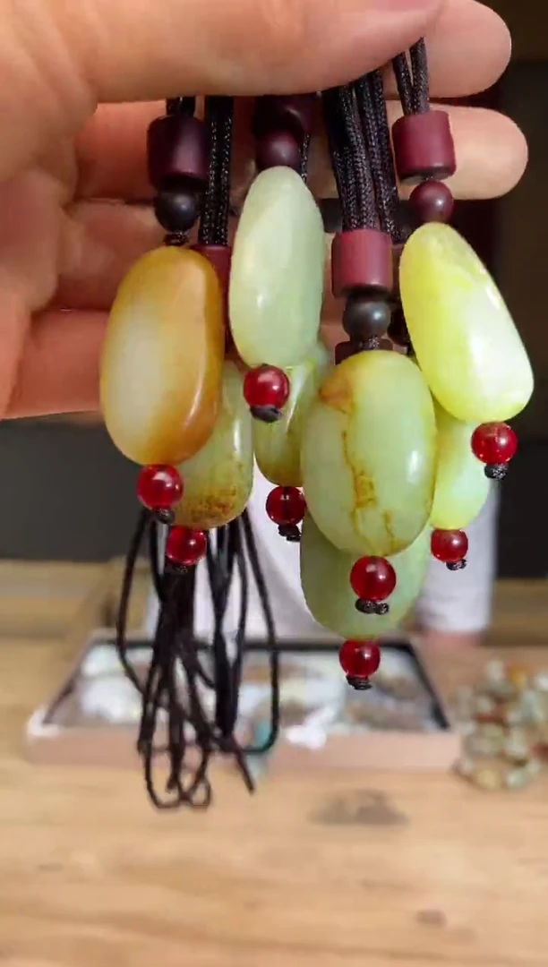 和田玉未镶嵌颈饰D957