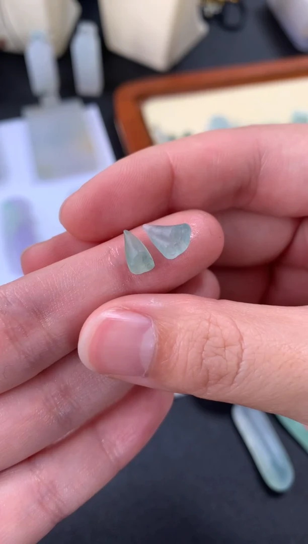 【闪购商品】定制翡翠未镶嵌翡翠