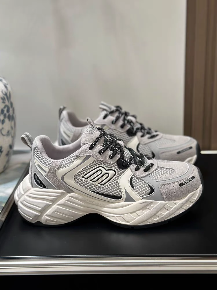 做旧脏脏老爹鞋，上脚舒服，超轻