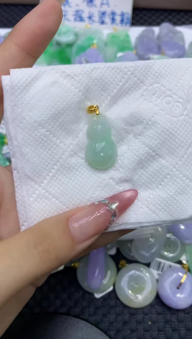 颈饰未镶嵌翡翠天然缅甸A货翡翠