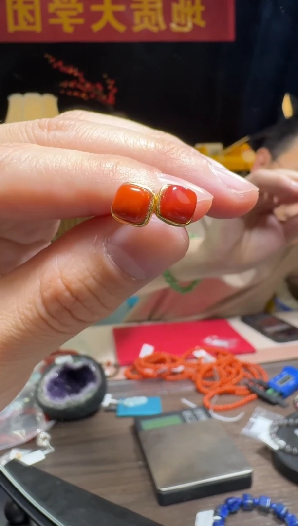 【闪购商品】南红玛瑙耳钉银S925镶嵌约6mm满色满肉柿子红南红耳钉