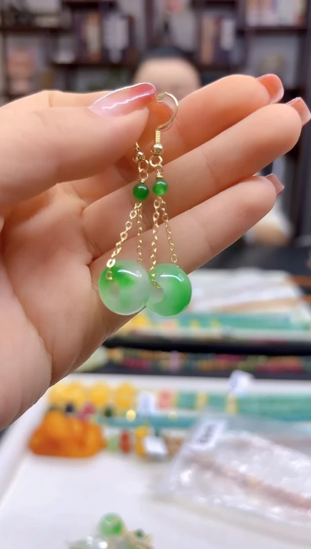 【闪购商品】翡翠耳饰14K金镶嵌耳坠E624