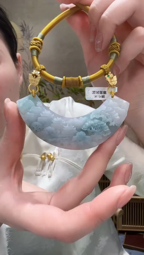 【闪购商品】翡翠颈饰未镶嵌吊坠