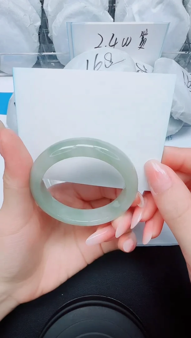 石英质玉手镯未镶嵌99/50