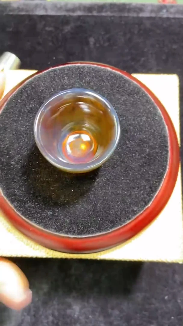 琥珀吊坠(赠链)未镶嵌吊坠