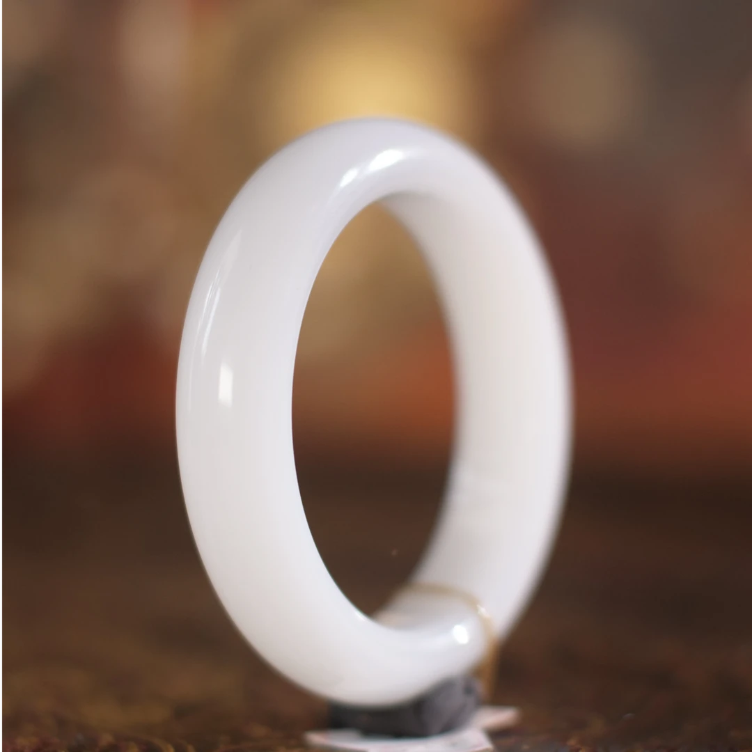 019和田玉白玉手镯53.6圈