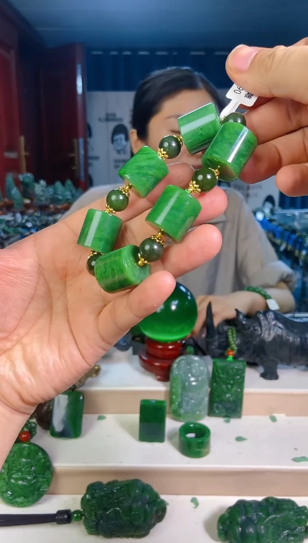 和田玉未镶嵌挂件1