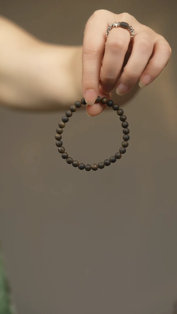 【闪购商品】沉香手串全沉水单圈圆珠孤品一物一拍