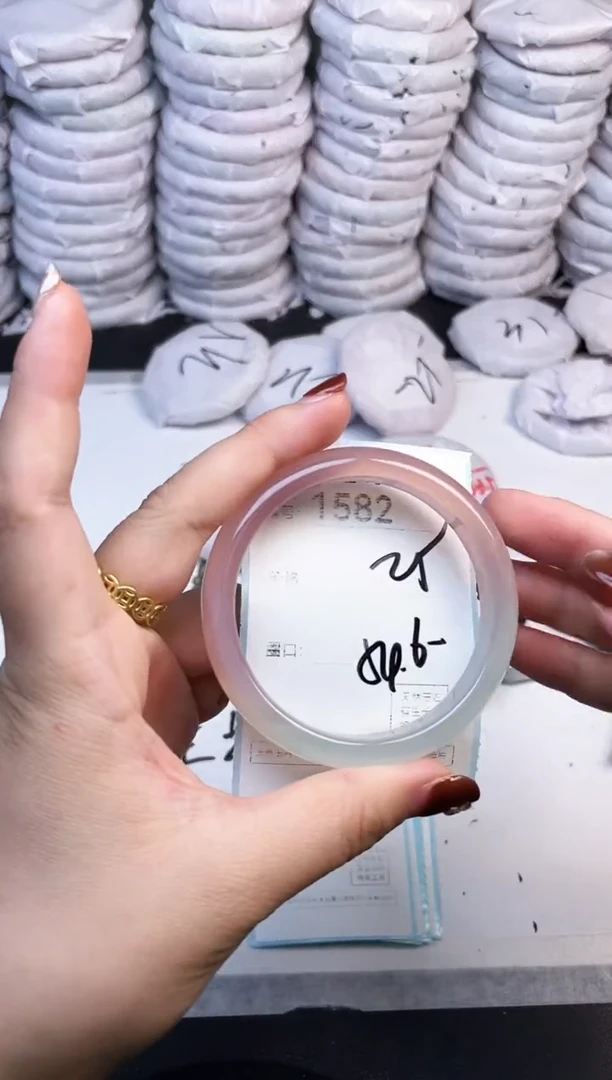 手镯玛瑙/玉髓未镶嵌1582