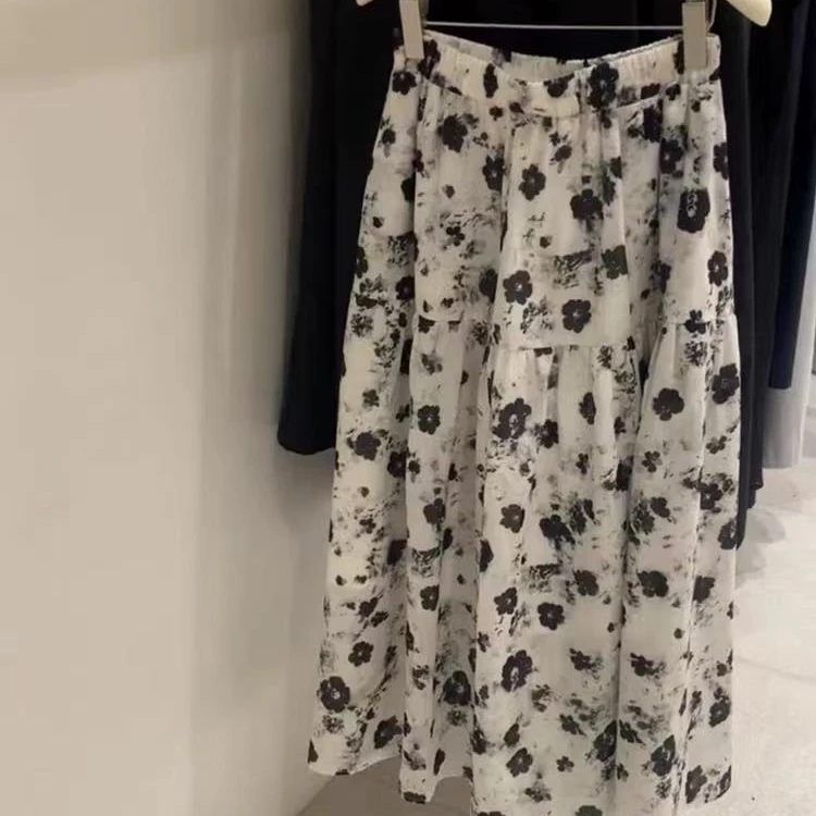 3103中古灰调 高级感碎花半身裙