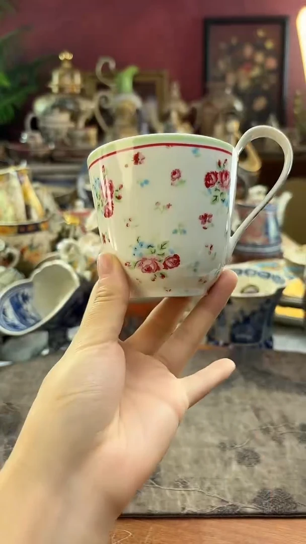 瓷屋里进gg 马克杯