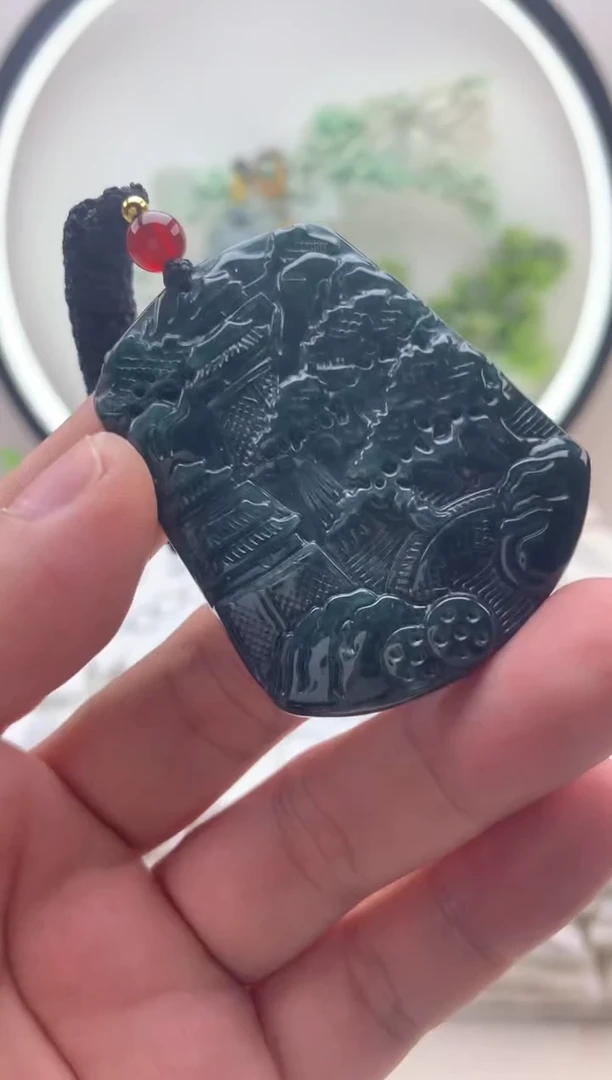 颈饰未镶嵌翡翠山水牌