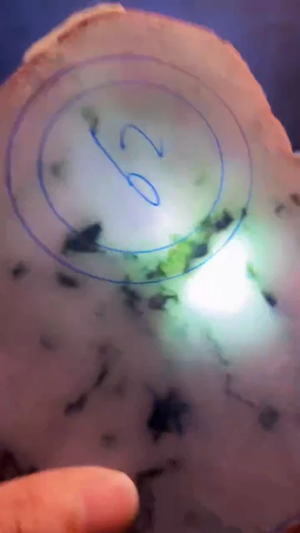 定制翡翠1未镶嵌吉****）天然翡翠