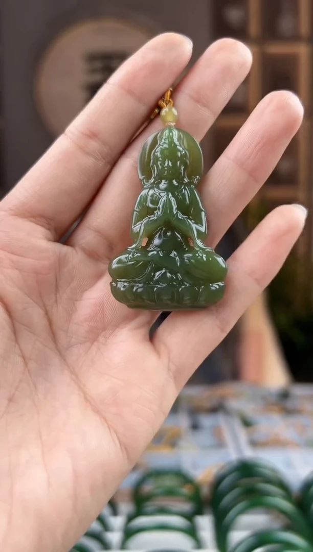 颈饰未镶嵌和田玉拍一发一，拍一发一