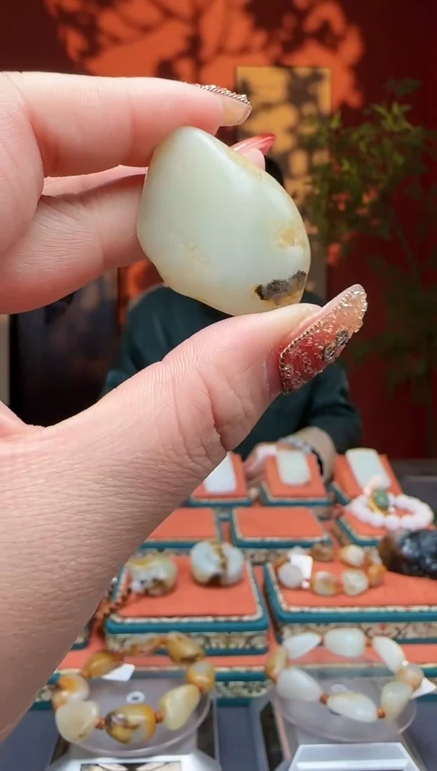 【闪购商品】和田玉吊坠未镶嵌吊坠23.3克