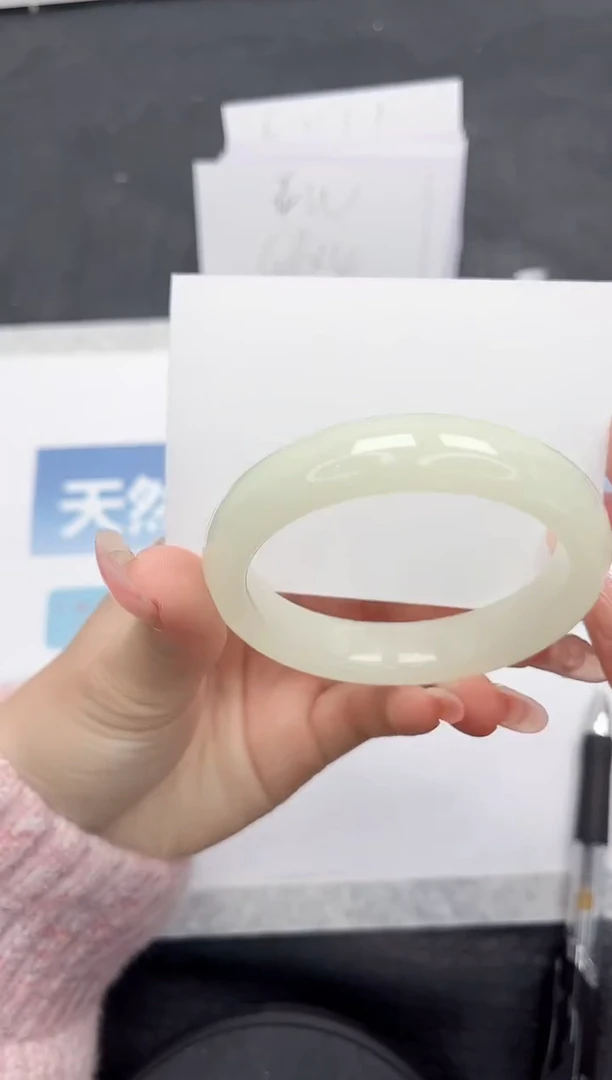 【闪购商品】石英质玉手镯未镶嵌L458-55.1