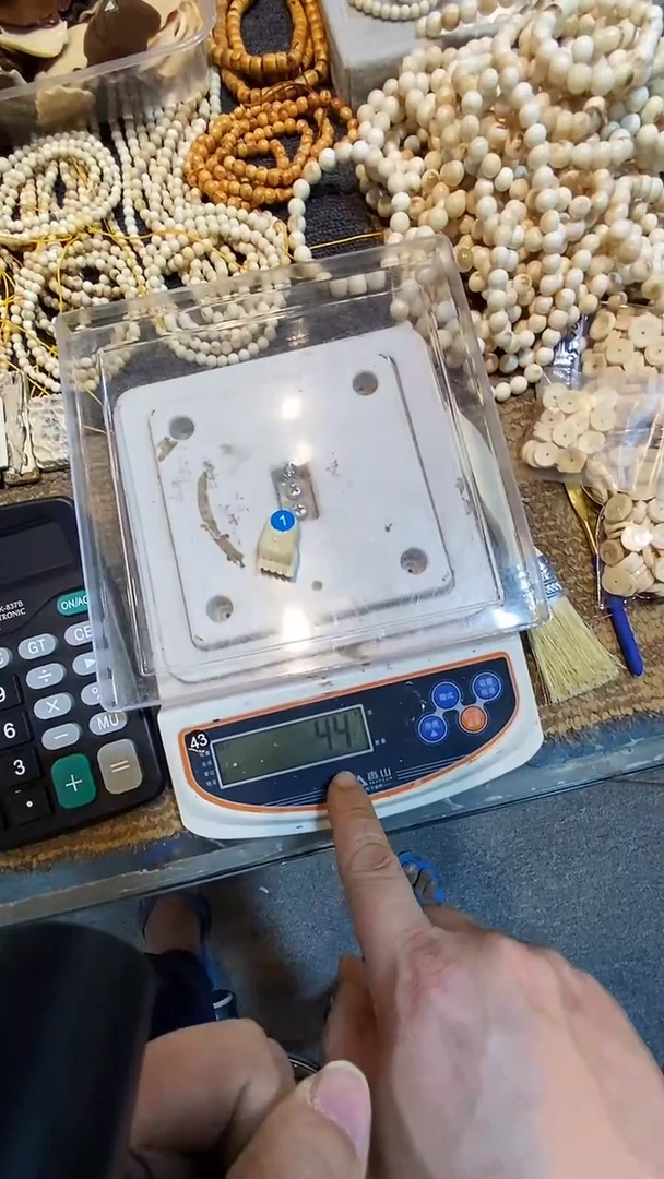 泥塑小把玩件摆件