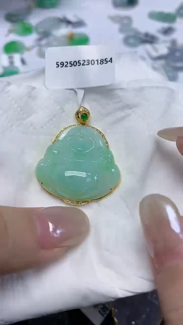 翡翠18K金镶嵌颈饰天然缅甸翡翠A货