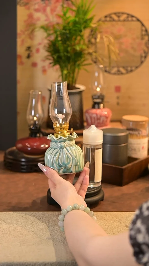 景德镇陶瓷油灯摆件