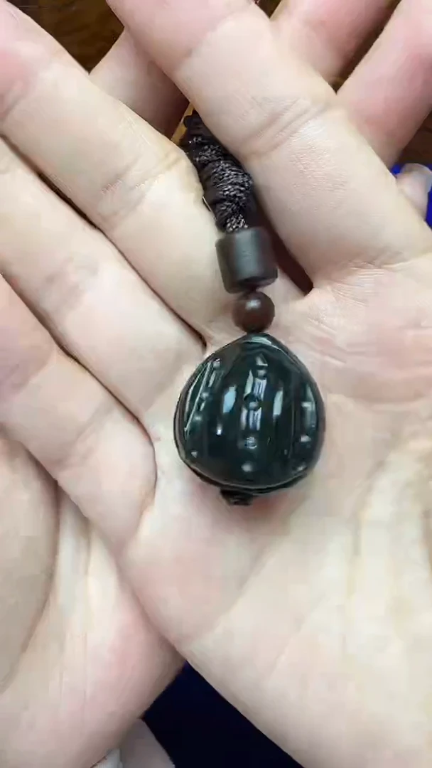 未镶嵌和田玉挂件龙**人1