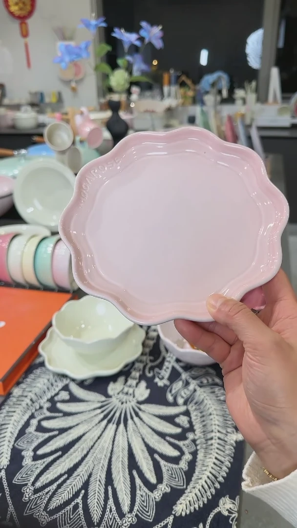 【闪购商品】瓷炻彩花边盘18cm-樱花粉