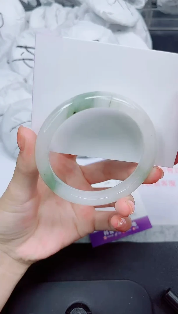 石英质玉手镯未镶嵌144-59