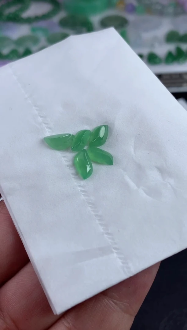 裸石翡翠多样性发一件