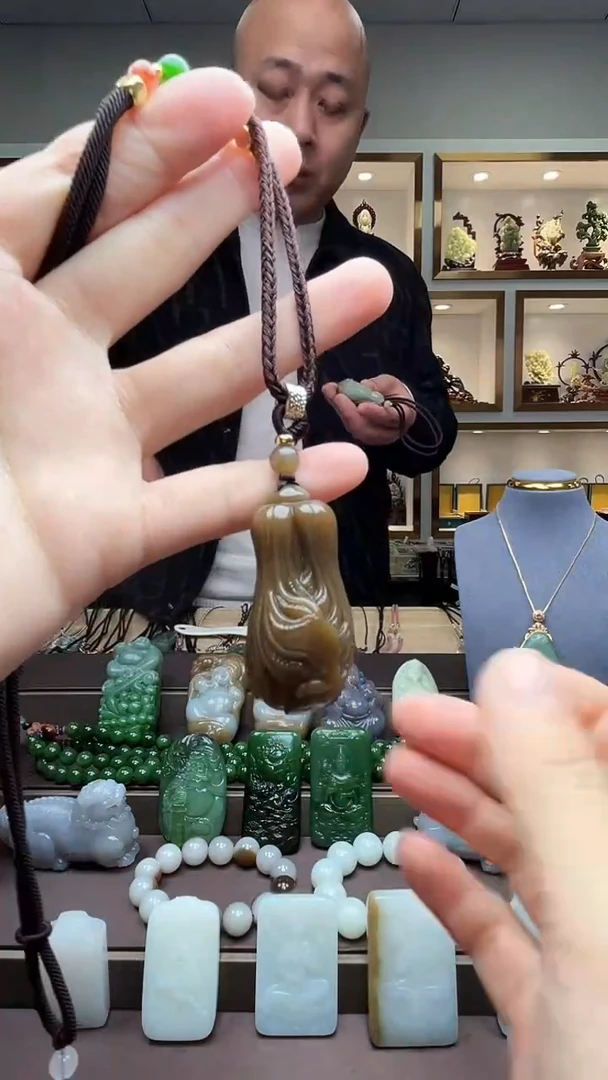 【闪购商品】和田玉挂件未镶嵌苏