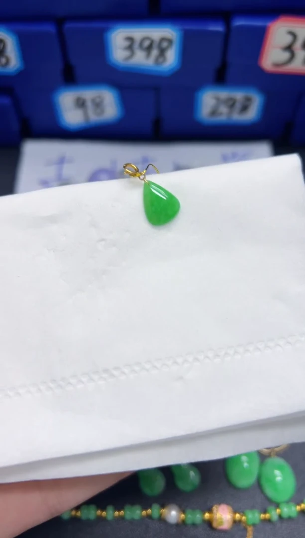 【闪购商品】翡翠颈饰18K金镶嵌Y缅料A货/多样性发货/一件