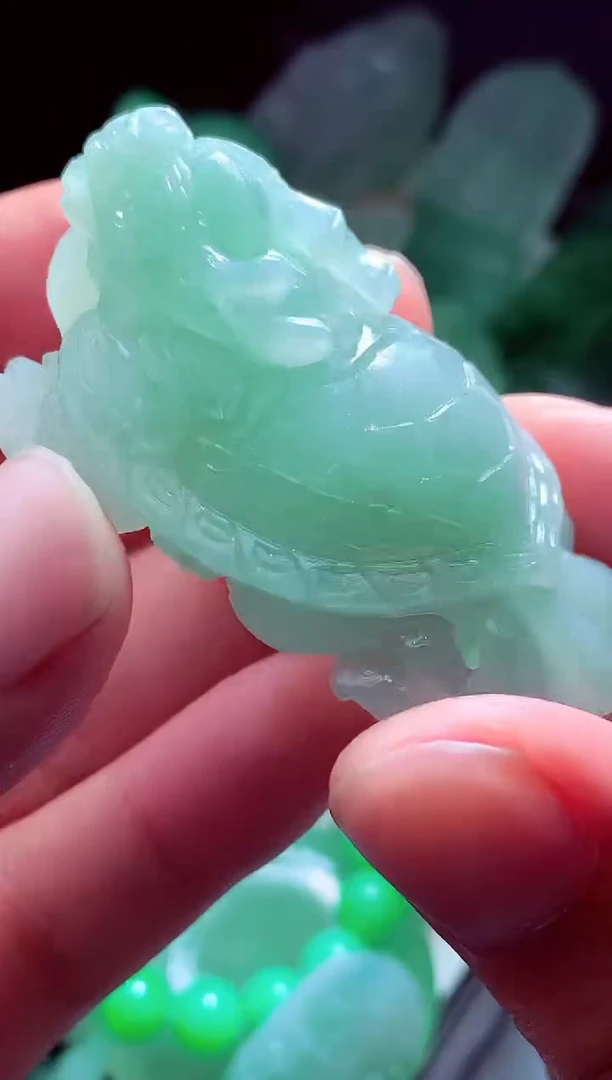 未镶嵌定制翡翠怡*?翡翠毛货定制