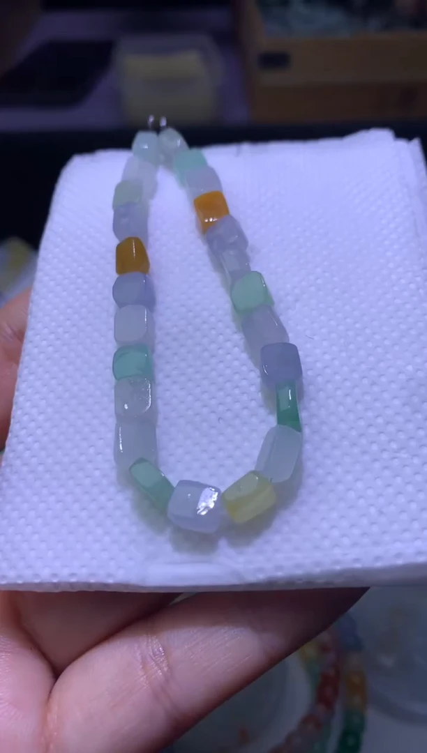 未镶嵌定制翡翠毛货