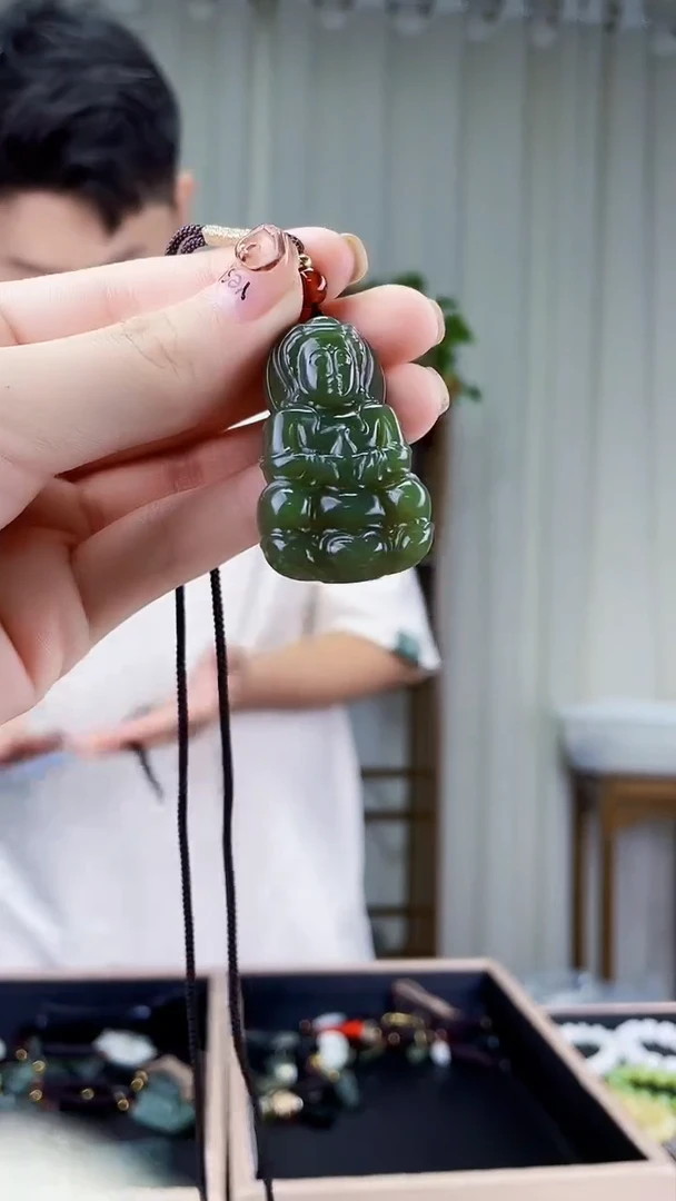 颈饰未镶嵌和田玉拍一发一，多样性发货