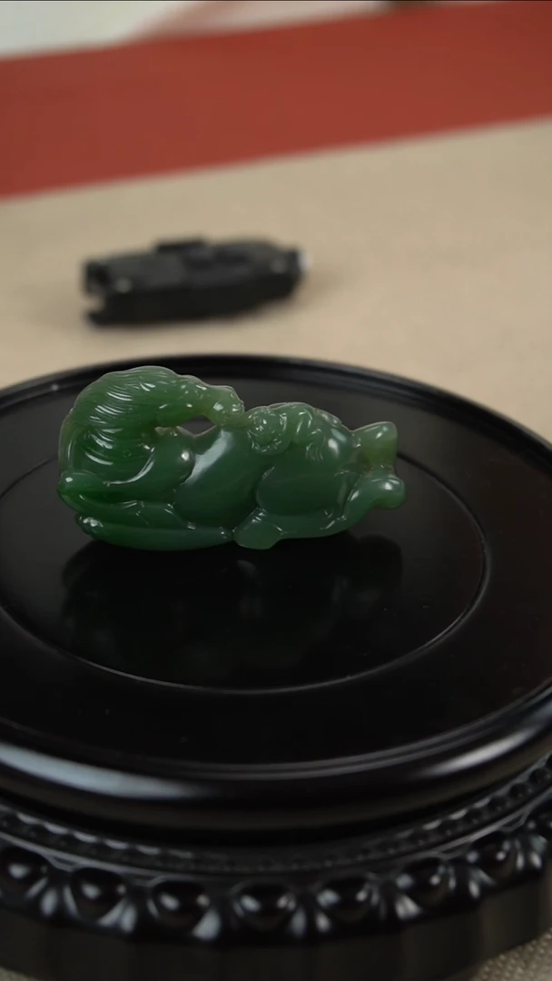【闪购商品】和田玉挂件未镶嵌碧玉马