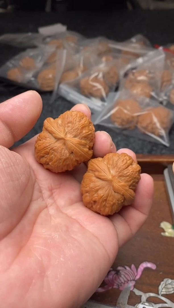 【闪购商品】文玩核桃把件A182号40尺元宝