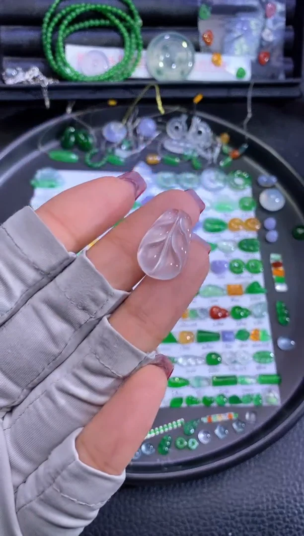 未镶嵌挂件翡翠叶子