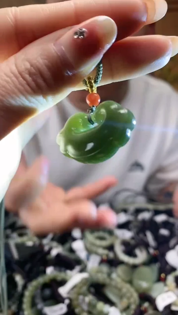 【闪购商品】和田玉颈饰未镶嵌多样性发货，拍一发一